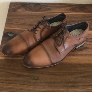 Modern fiction men’s dress shoes